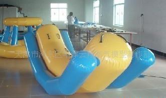 水上滑梯、水上陀螺、水上跳床 價(jià)格、廠(chǎng)家信息及經(jīng)營(yíng)指南